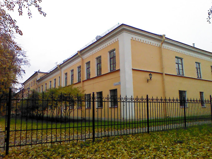 главное здание малолетнего отделения Николаевского сиротского института («Куракиной дачи»))